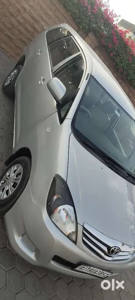 Toyota Innova Hycross 2009 Ready