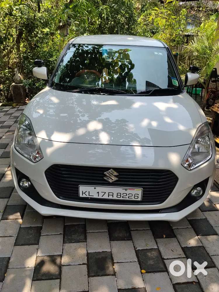 Maruti Suzuki New-gen Swift 2018 Petrol 450100 Km Driven