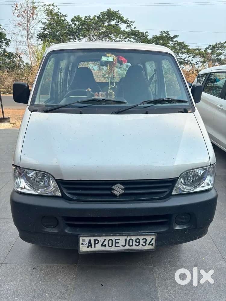 Maruti Suzuki Eeco 2024 Petrol 32000 Km Driven