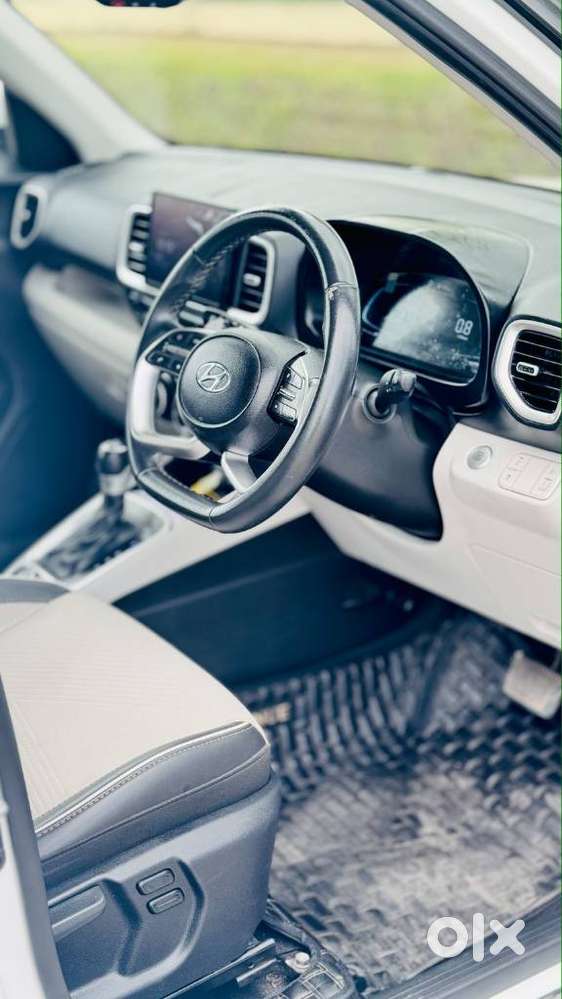 Hyundai Venue, 2023, Petrol