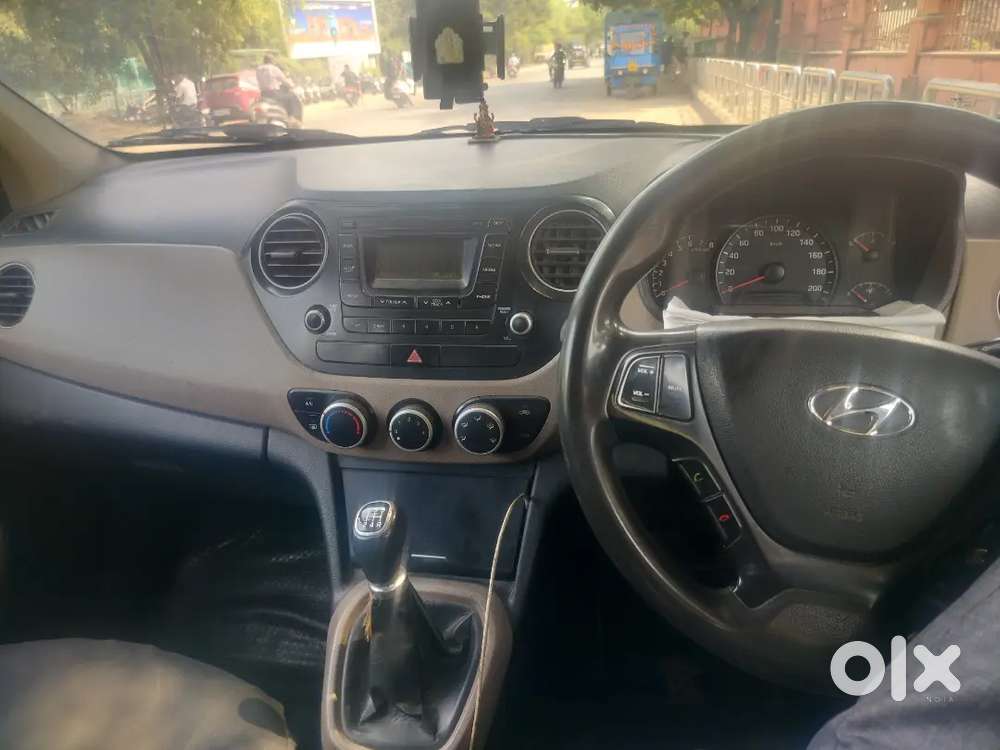 Car Bechna Hai