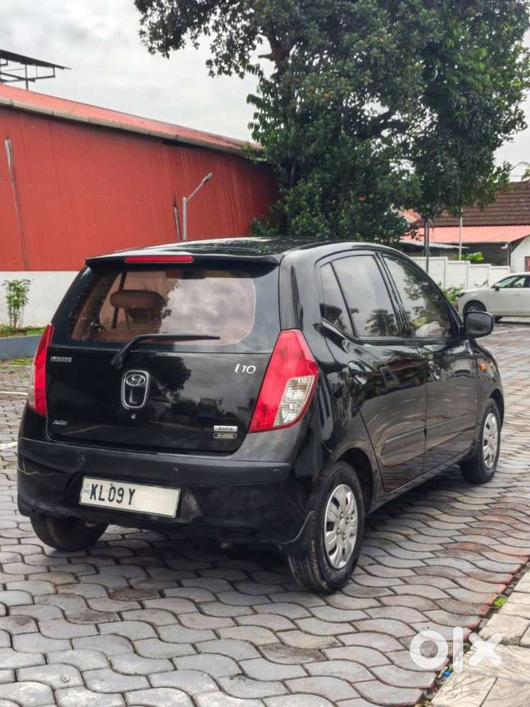 Hyundai I10 Asta 1.2 At With Sunroof, 2010, Petrol