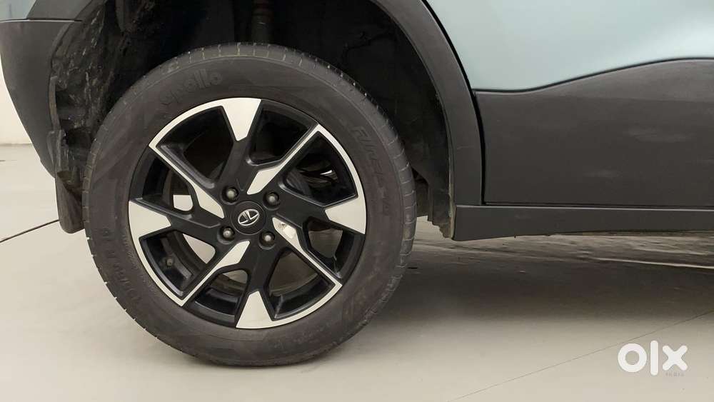 Tata Punch Creative Amt, 2022, Petrol