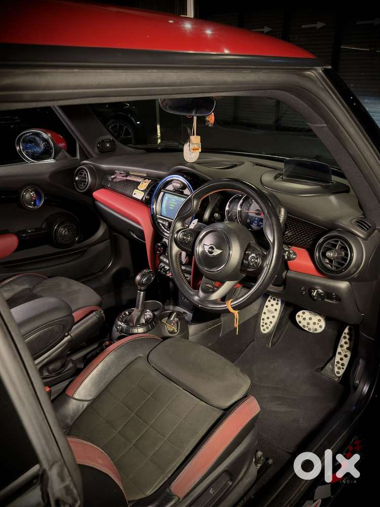 Mini Cooper 3 Door John Works, 2017, Petrol