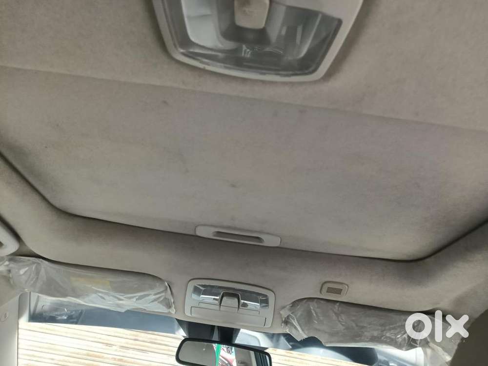 Mahindra Xuv300 2022