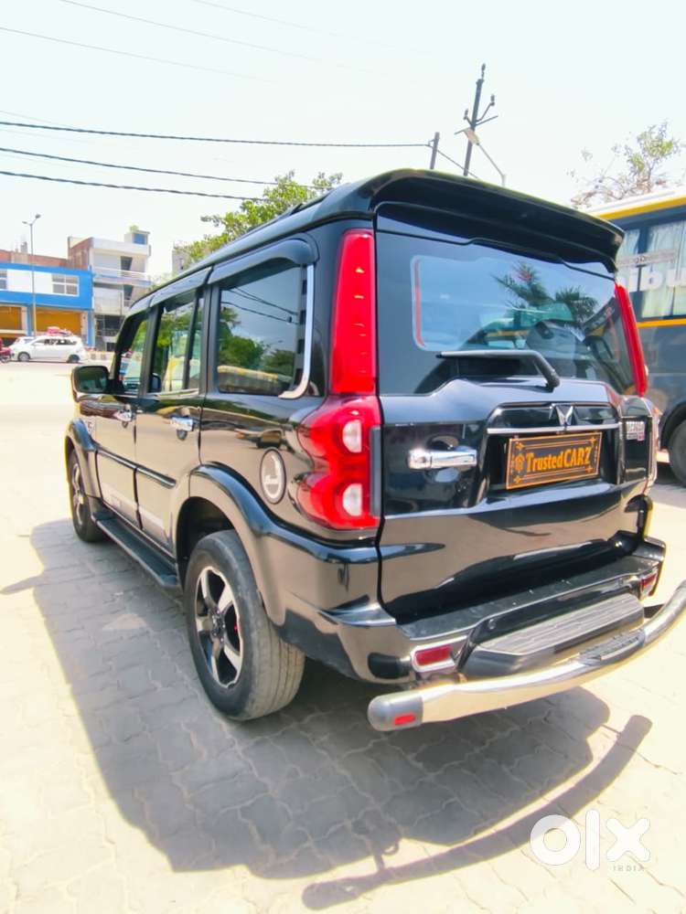 Mahindra Scorpio Classic 2.2 S 11 Mt 7 Cc, 2023, Diesel