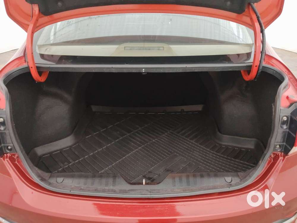 Maruti Suzuki Ciaz Alpha 1.5 At, 2022, Petrol