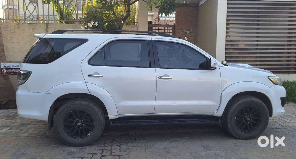 Toyota Fortuner 3.0 4x2 Mt, 2014, Diesel