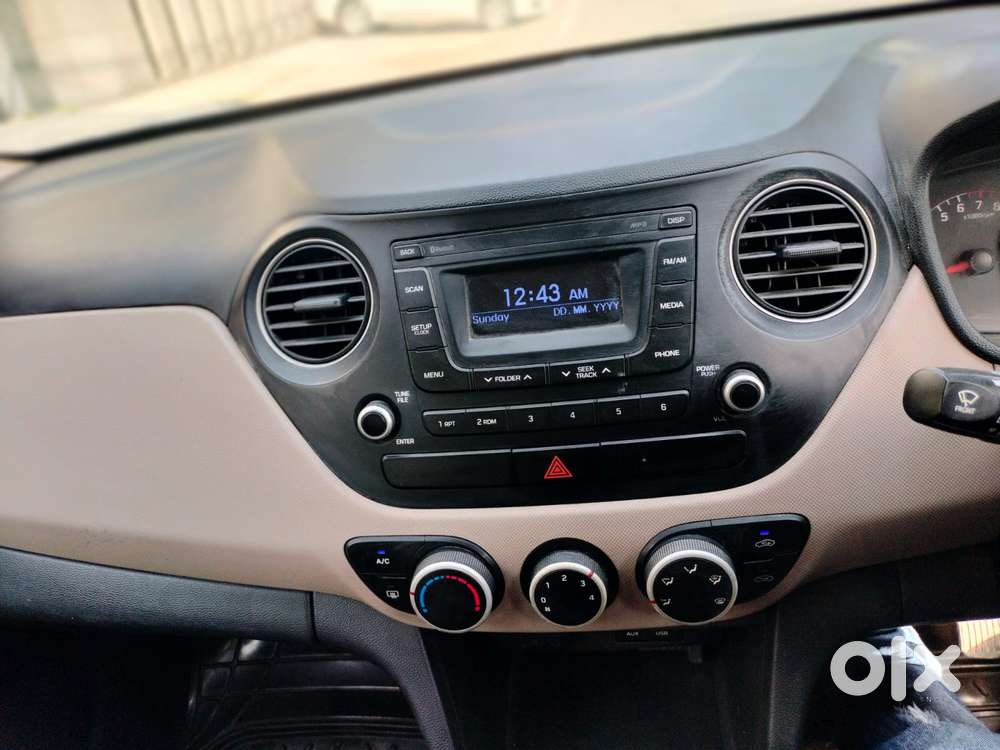 Hyundai Grand I10 Sportz, 2016, Petrol
