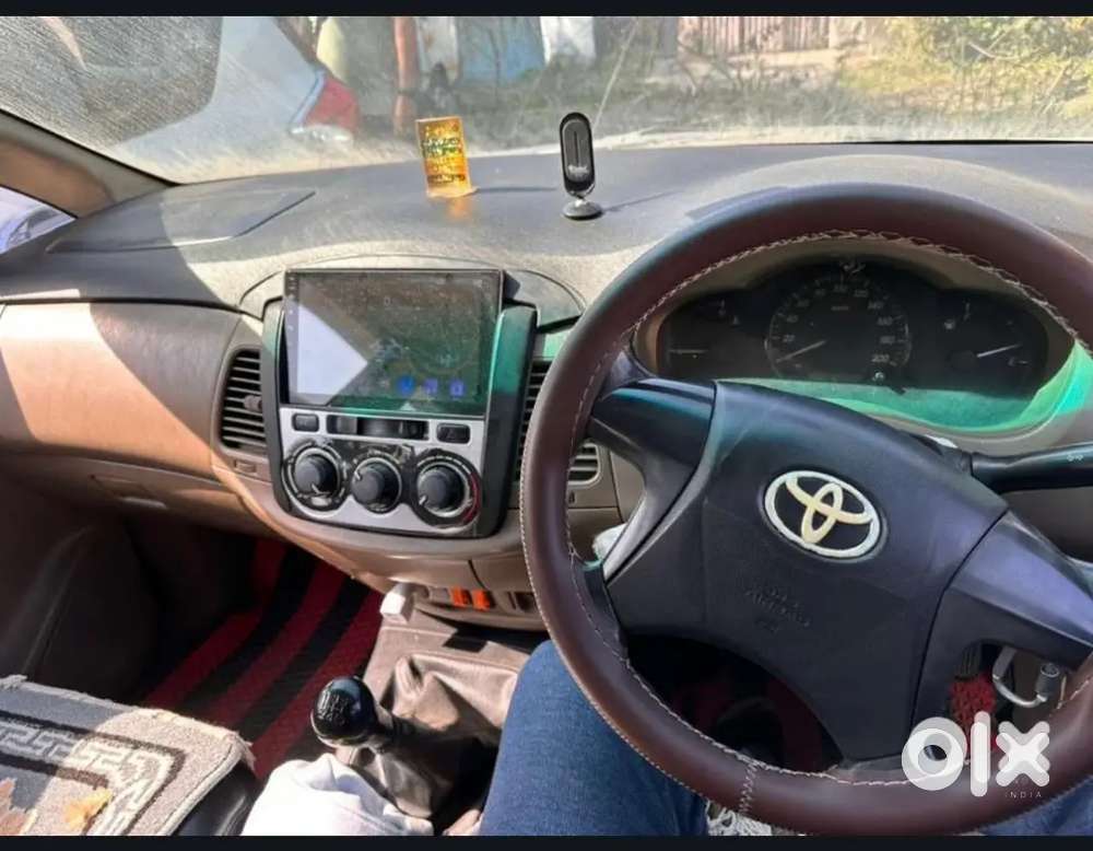 Toyota Innova Diesel 2.5 2015