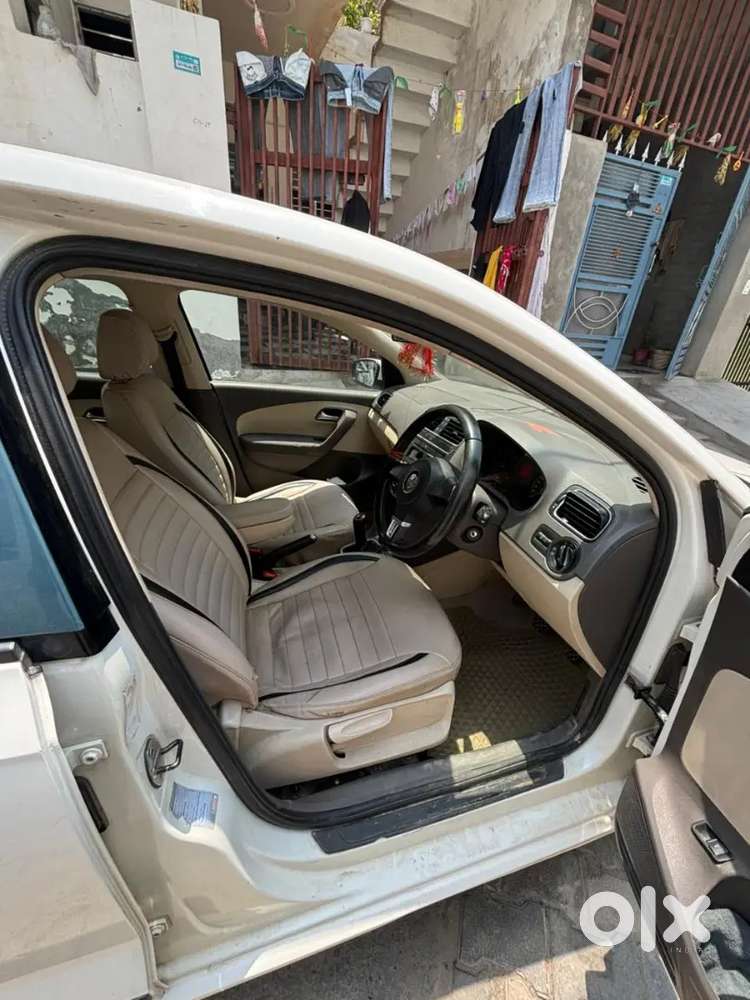 Volkswagen Vento 2012 Petrol 75000 Km Driven