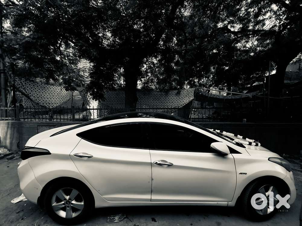 Hyundai Elantra Petrol 2014