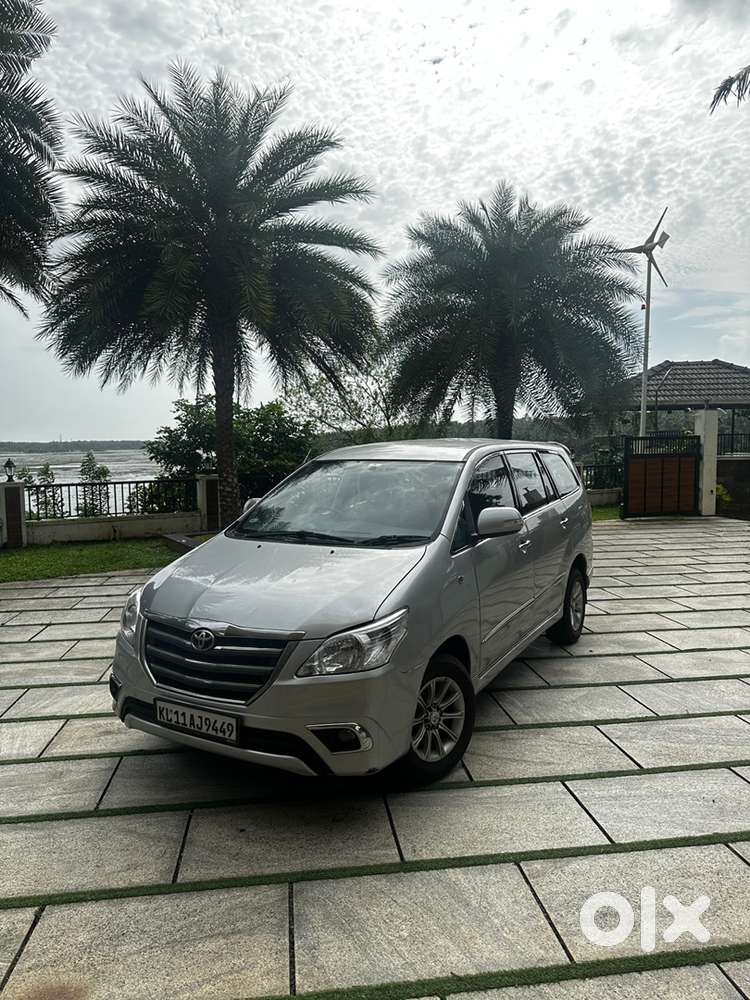 Toyota Innova Diesel 2011 Car