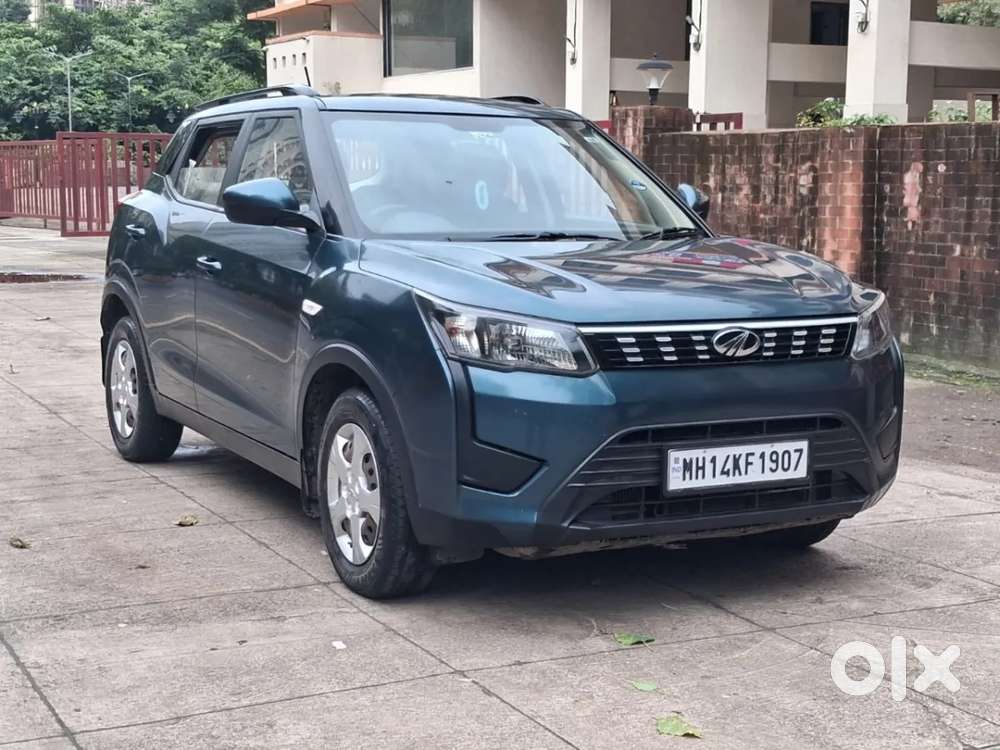 Mahindra Xuv300 1.2 W6 Amt Petrol, 2022, Petrol