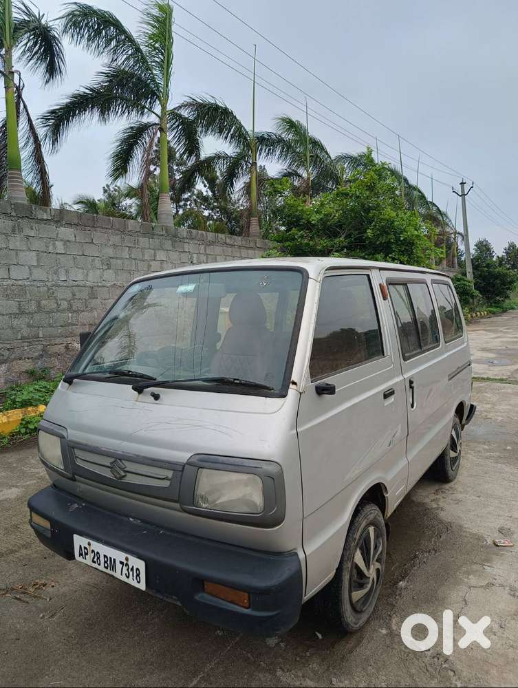 Omni Van 8 Seater