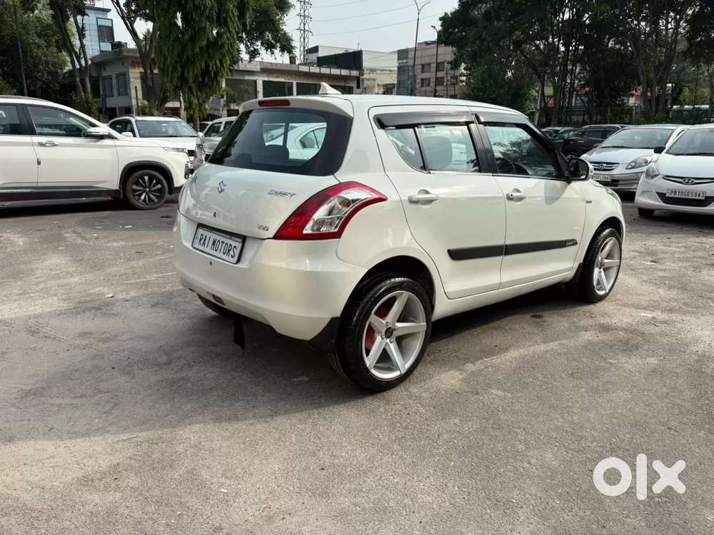 Maruti Suzuki Swift Vxi, 2016, Petrol