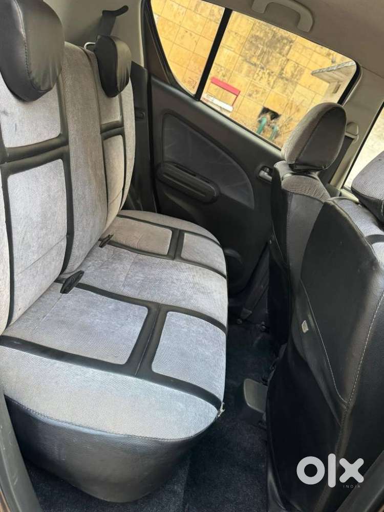 Maruti Suzuki Ritz Vxi, 2011, Petrol