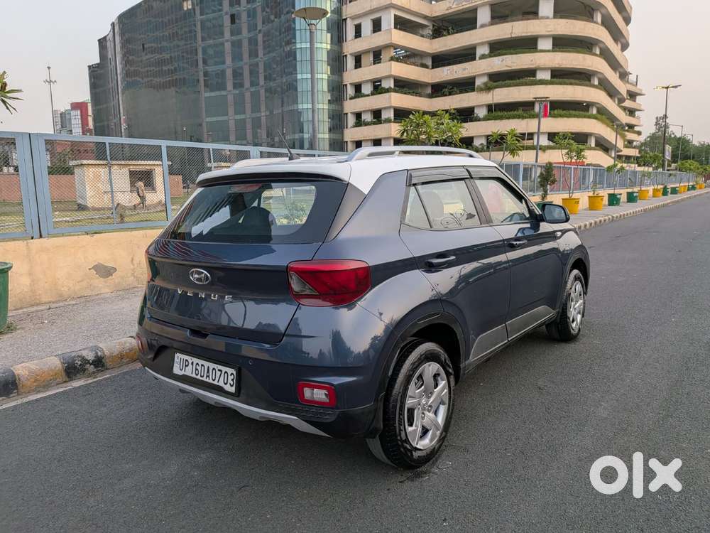 Hyundai Venue 1.2 S Plus, 2021, Petrol