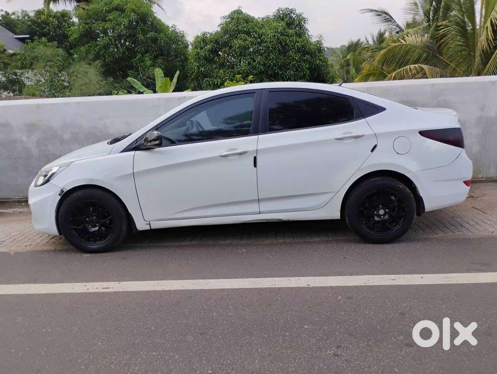 Hyundai Verna Fluidic 1.6 Crdi Sx Opt, 2011, Diesel