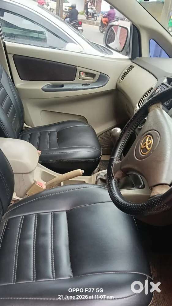 Toyota Innova 2011 New Paper