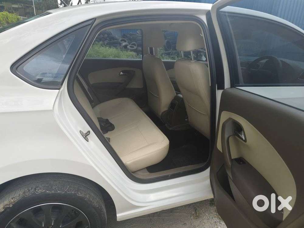 Skoda Rapid 1.6 Mpi At Style Plus, 2015, Petrol