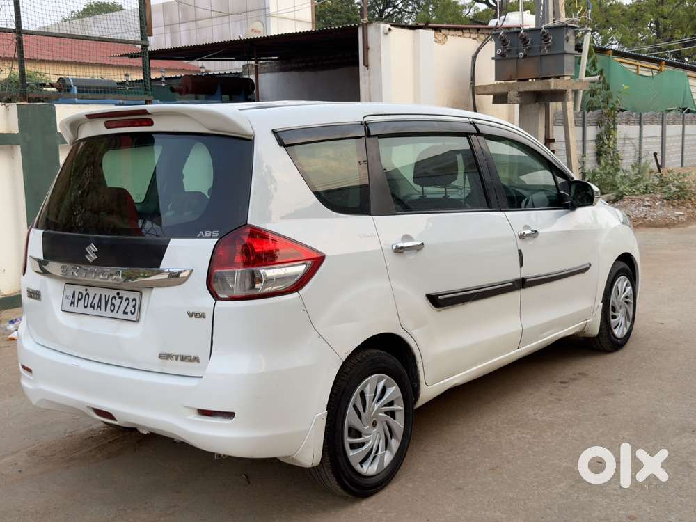 Maruti Suzuki Ertiga Vdi Shvs, 2014, Diesel