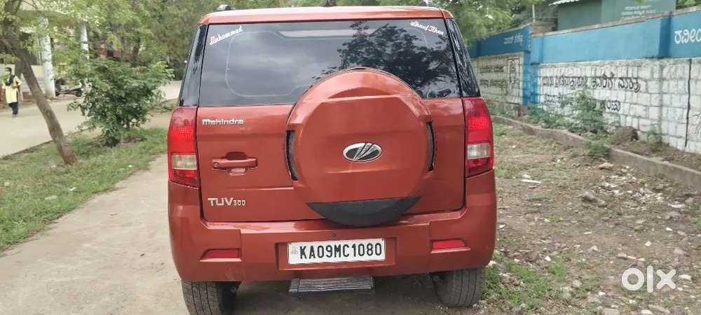 Mahindra Tuv 300 2016