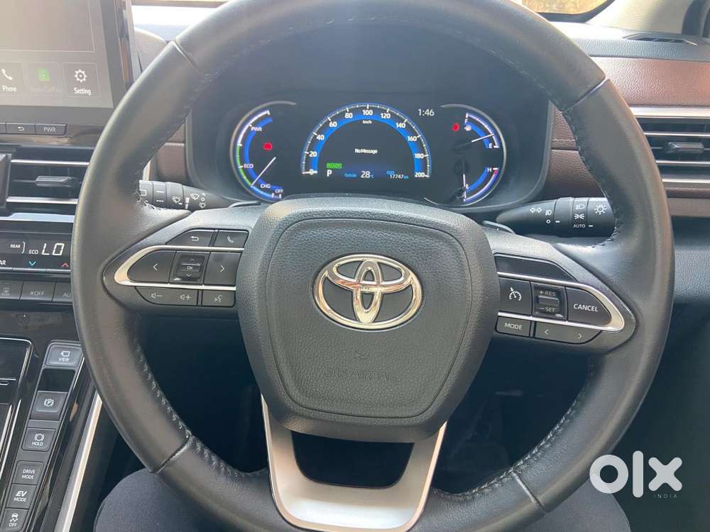 Toyota Innova Hycross 2.0 Vx (o) Hybrid 7 Str, 2024, Petrol