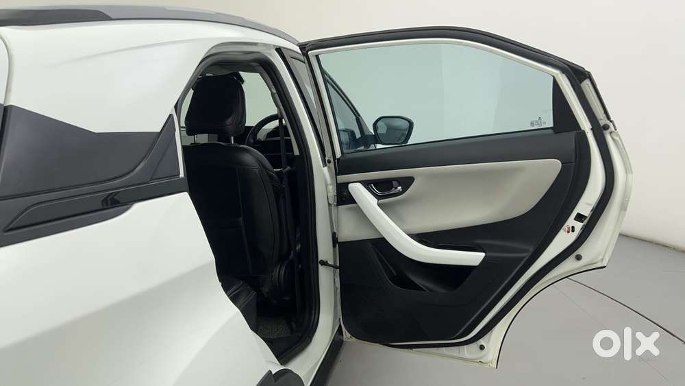 Tata Nexon Creative Plus S 1.2 Revotron Petrol 6 Amt, 2023, Petrol