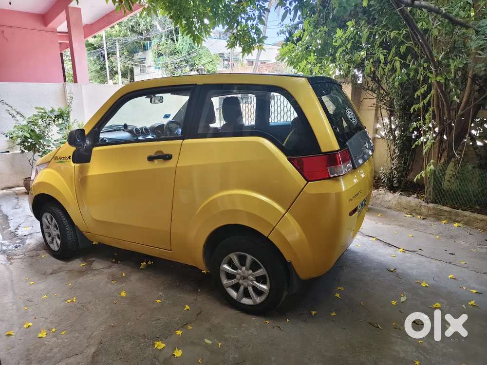 Mahindra E2o Premium 2016