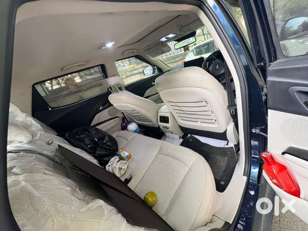 Mahindra Xuv400 Ev 2024 Electric 23000 Km Driven