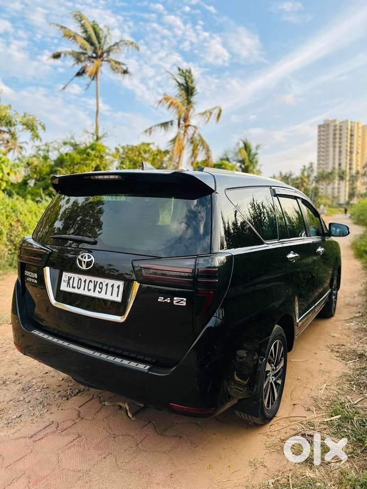 Toyota Innova Crysta 2022 Diesel 104000 Km Driven