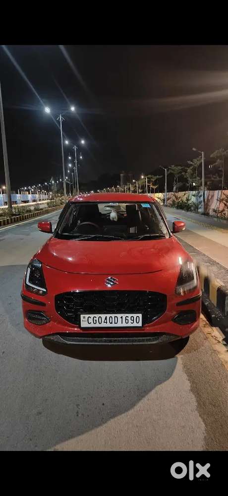 Maruti Suzuki Swift 2025 Petrol 13000 Km Driven