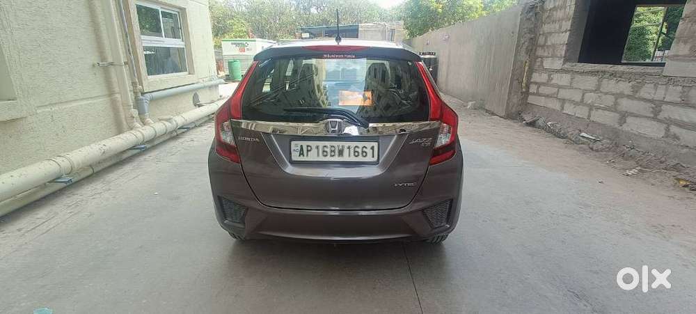 Honda Jazz 2016 Petrol Well Maintained