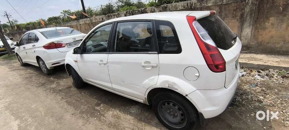 Ford Figo 2010 Petrol 83000 Km Driven