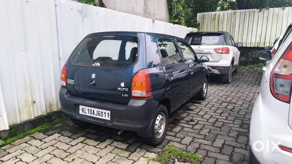 Suzuki Alto Base Varient 2011 Model. Only 74,000 Km.