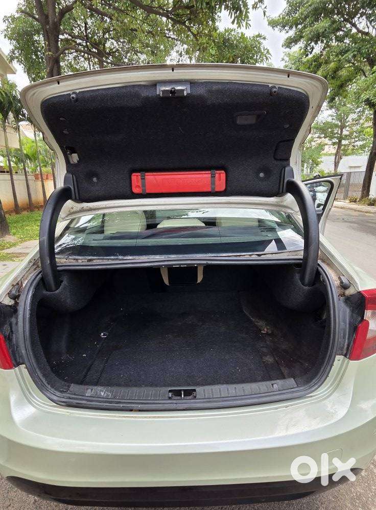 Volvo S60 D5 Kinetic, 2011, Diesel