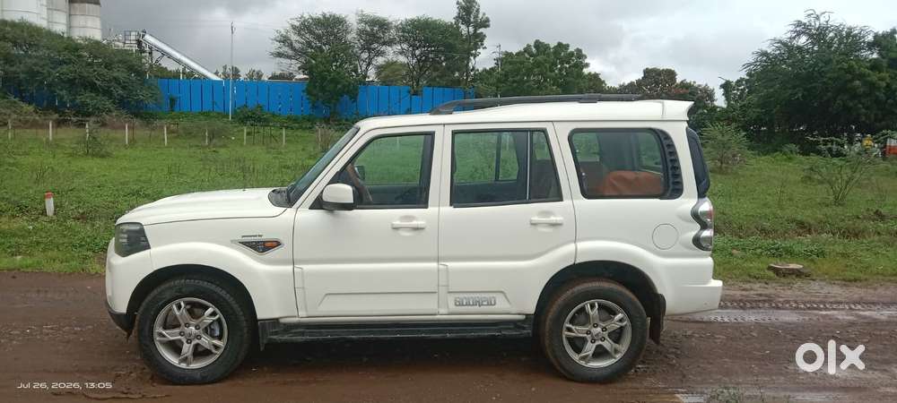 Mahindra Scorpio S8 7c Seater, 2014, Diesel