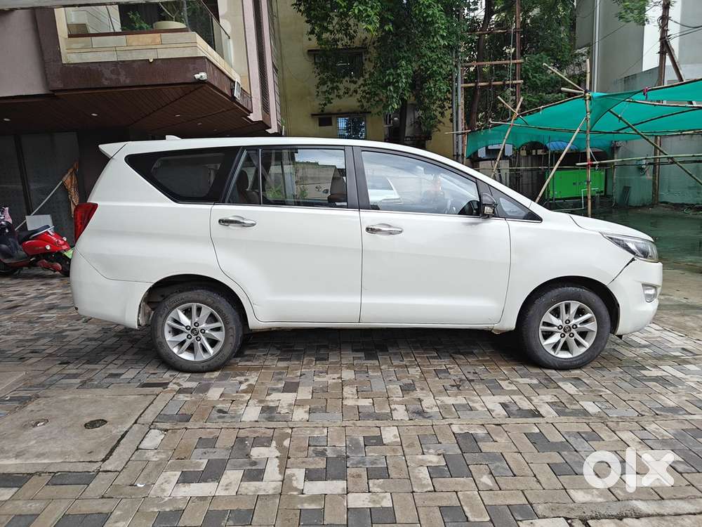 Toyota Innova Crysta 2017