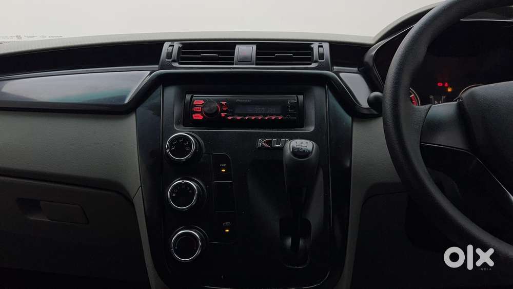 Mahindra Kuv 100 Mfalcon G80 K4, 2016, Petrol