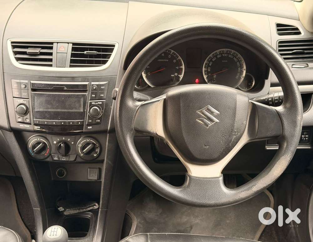 Maruti Suzuki Swift Vxi + Manual, 2015, Petrol