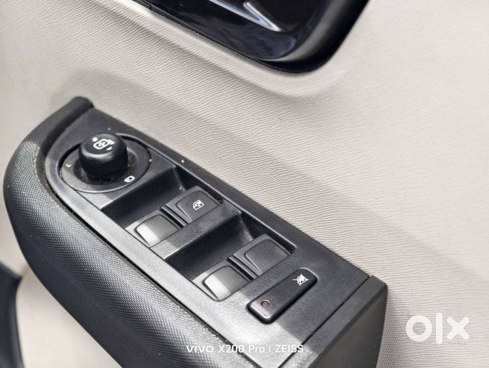 Tata Altroz 1.2 Xt I-turbo Petrol, 2023, Petrol