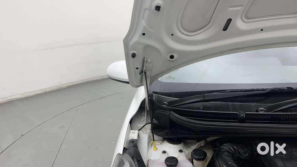 Hyundai Aura [2023-ongoing] 1.2 S Petrol Manual, 2025, Petrol