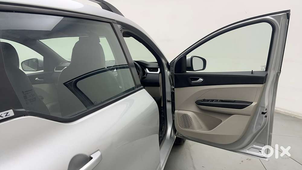 Renault Triber Rxz, 2021, Petrol