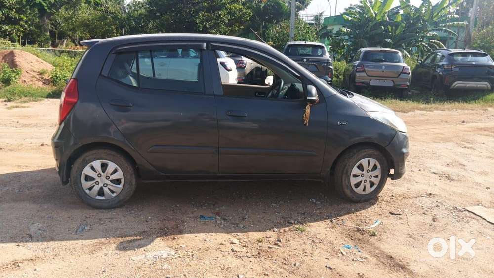 Hyundai I10 Sportz At, 2012, Petrol