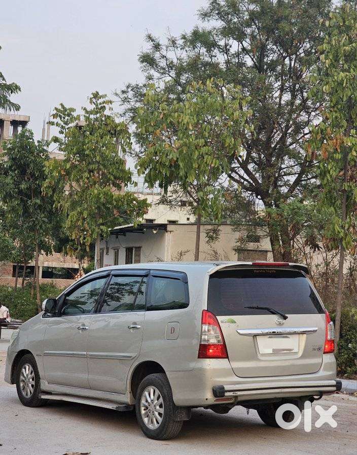 Toyota Innova 2.5 V 7 Str, 2013, Diesel