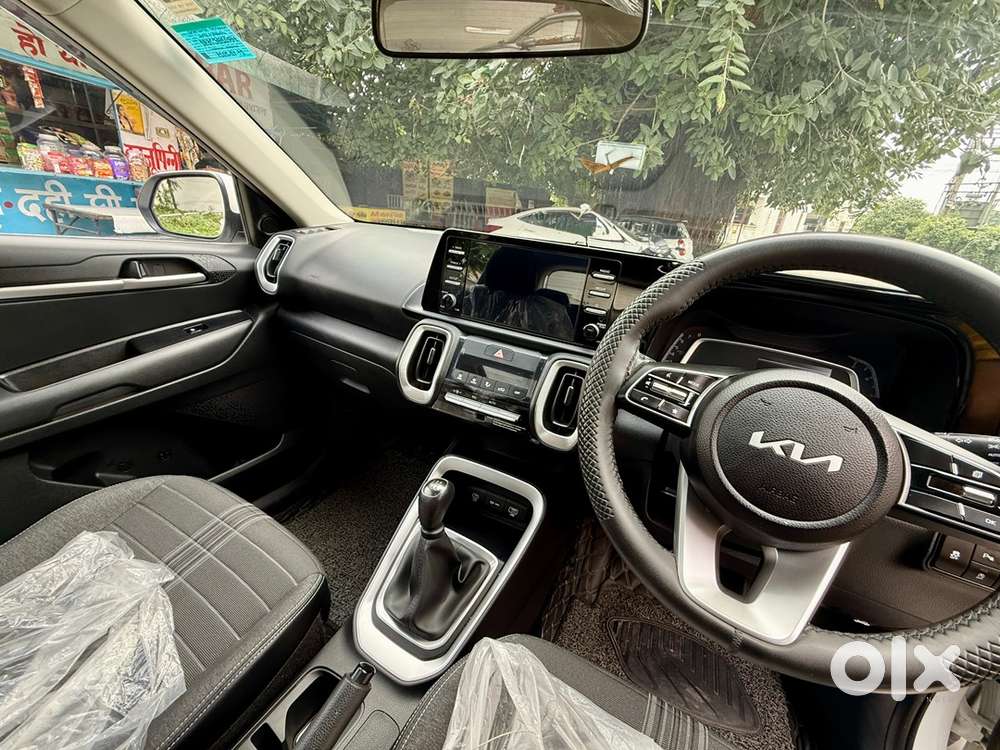 Kia Sonet Petrol 2025