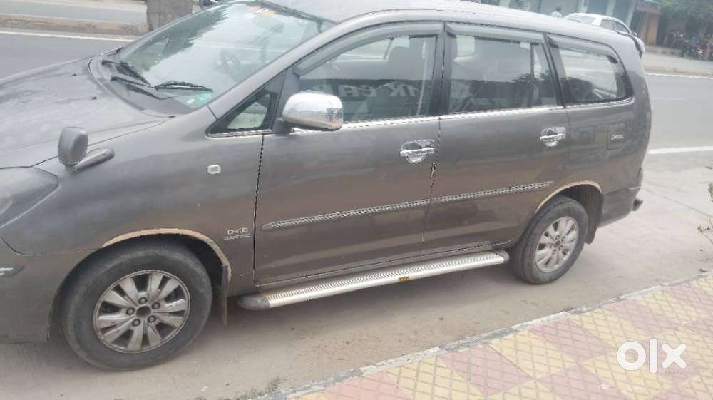 Toyota Innova 2.5 E 7 Str, 2011, Diesel