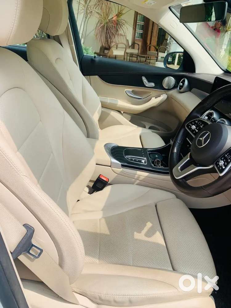 Mercedes-benz Glc 2022 Petrol 19965 Km Driven