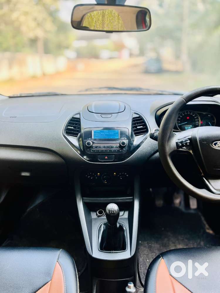 Ford Figo 2012-2015 Petrol Titanium, 2022, Petrol